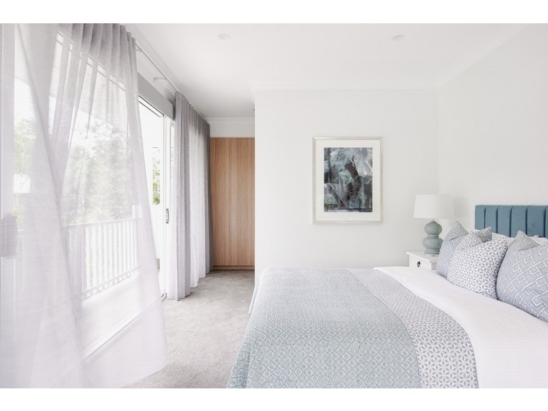 13 Rosewood Street, Bardon QLD 4065