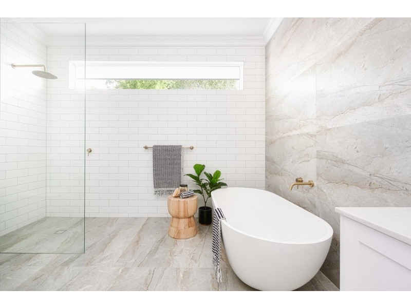 13 Rosewood Street, Bardon QLD 4065