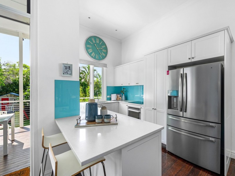 4 Owen Street, Wooloowin QLD 4030