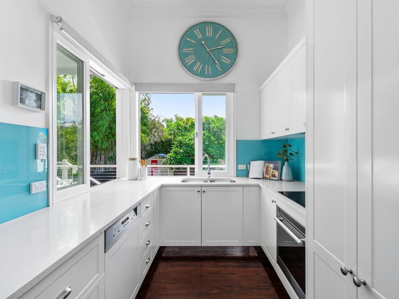 4 Owen Street, Wooloowin QLD 4030