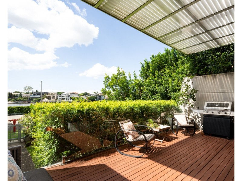 2133/32 Refinery Parade, New Farm QLD 4005