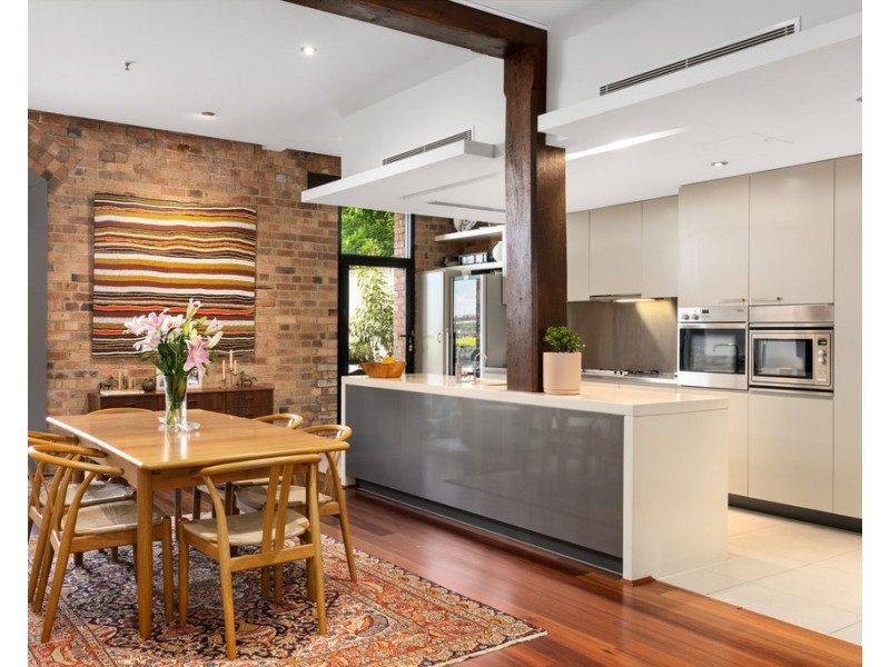 2133/32 Refinery Parade, New Farm QLD 4005