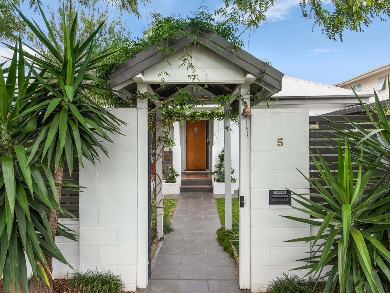 5 School Street, Hendra QLD 4011