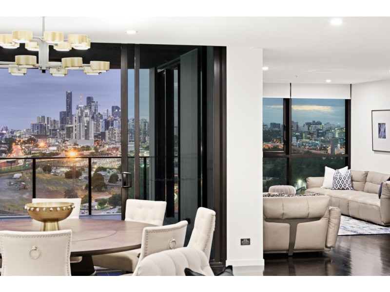 1406/50-54 Hudson Road, Albion QLD 4010