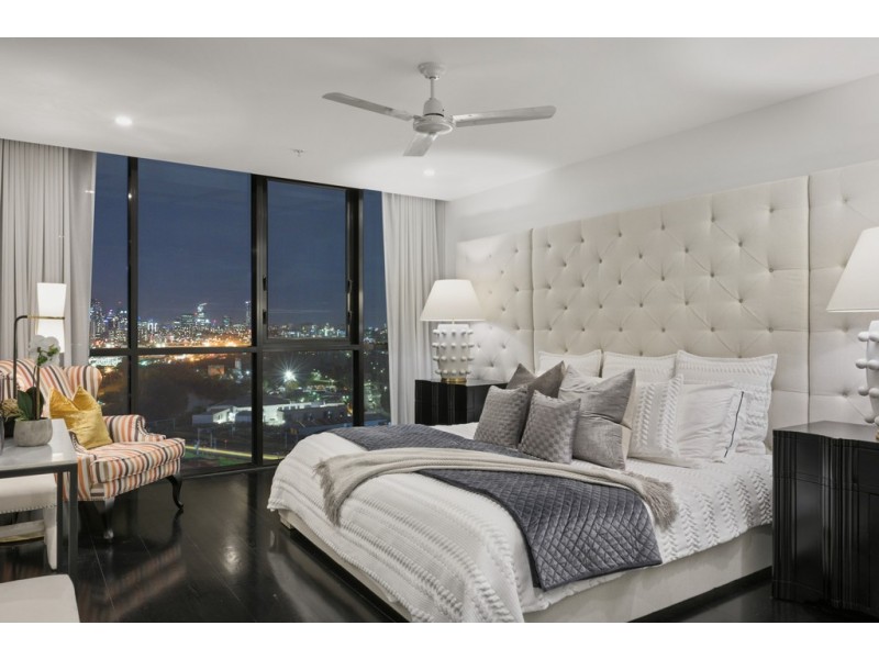 1406/50-54 Hudson Road, Albion QLD 4010