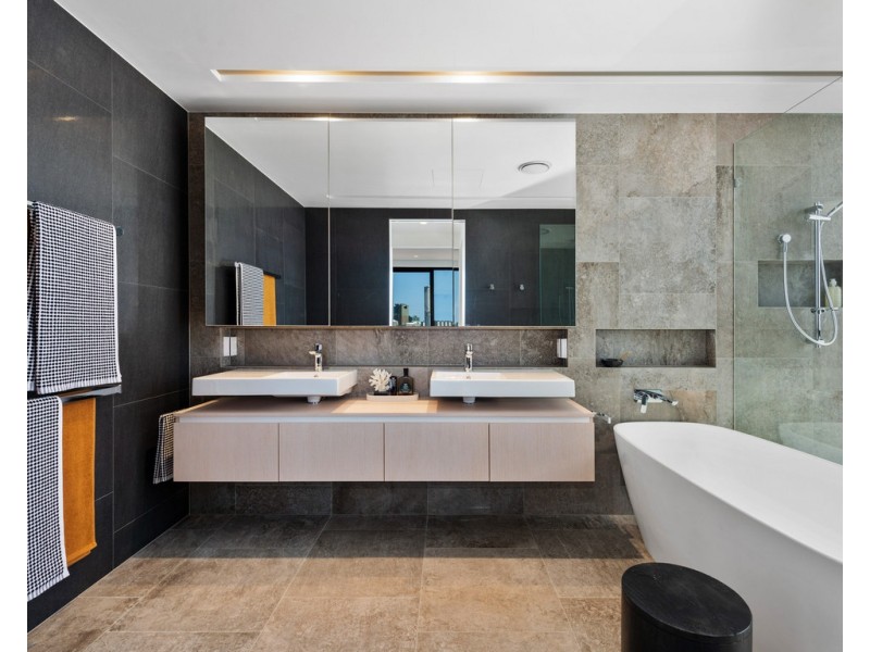 2/138 Dornoch Terrace, Highgate Hill QLD 4101