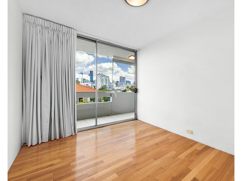 19/128 Oxlade Drive, New Farm QLD 4005