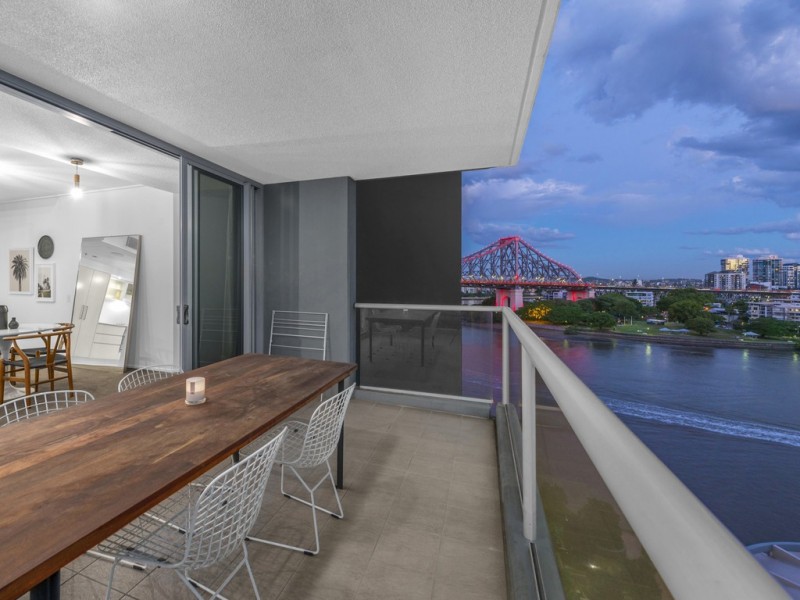 30 Macrossan Street, Brisbane City QLD 4000