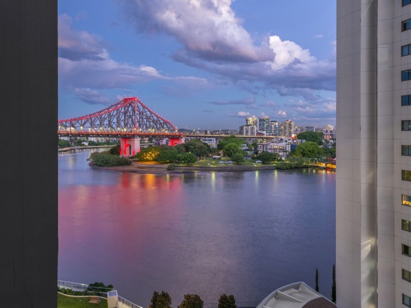 30 Macrossan Street, Brisbane City QLD 4000