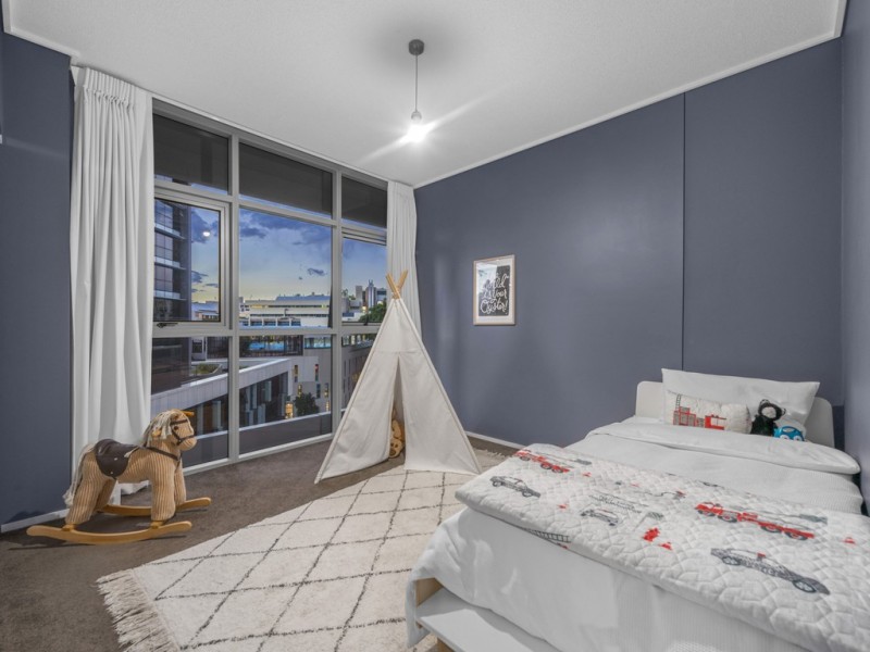 30 Macrossan Street, Brisbane City QLD 4000