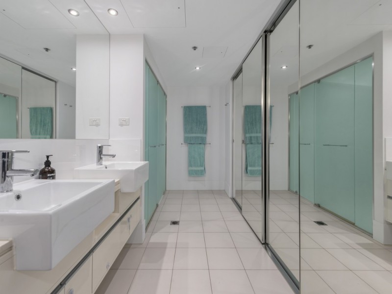 30 Macrossan Street, Brisbane City QLD 4000