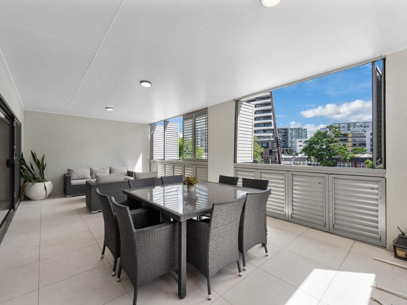 8/18 Helen Street, Teneriffe QLD 4005