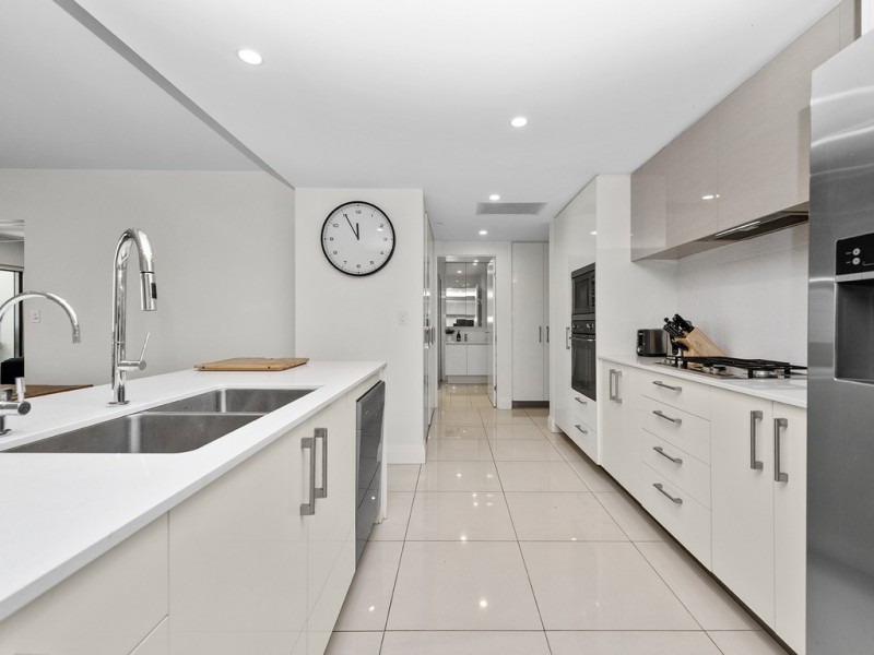 8/18 Helen Street, Teneriffe QLD 4005