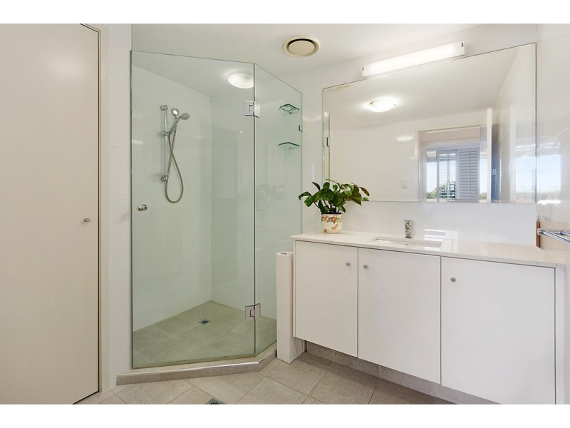 3/57 Newstead Terrace, Newstead QLD 4006