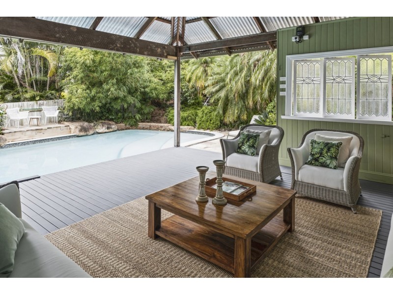 35 Stanley Terrace, Taringa QLD 4068