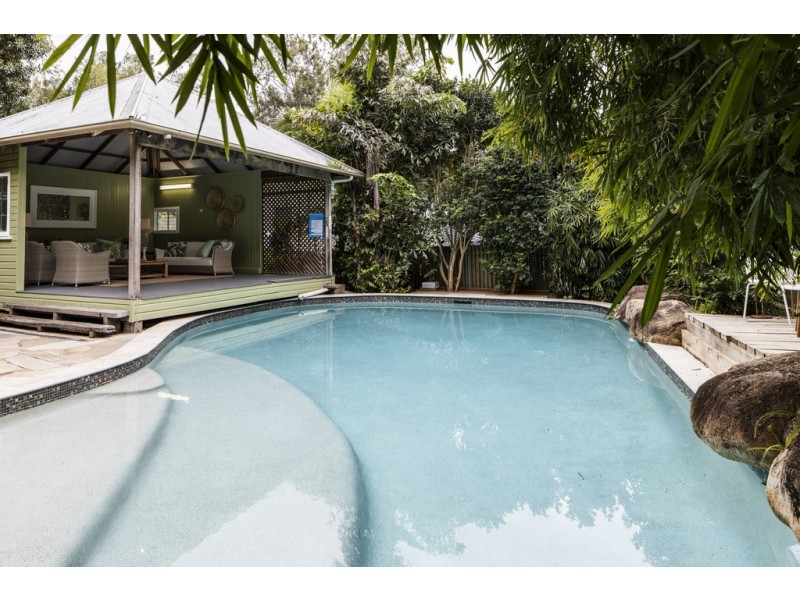 35 Stanley Terrace, Taringa QLD 4068