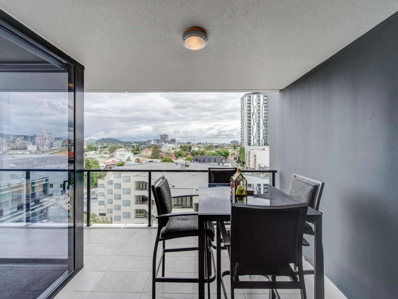 2063/9 Edmondstone Street, South Brisbane QLD 4101