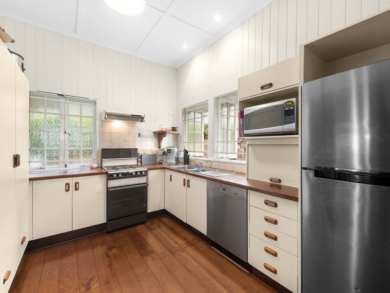 42 Braeside Terrace, Alderley QLD 4051