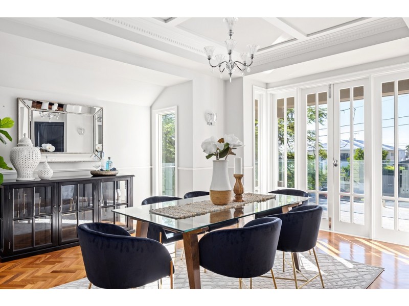 89 Newman Avenue, Camp Hill QLD 4152