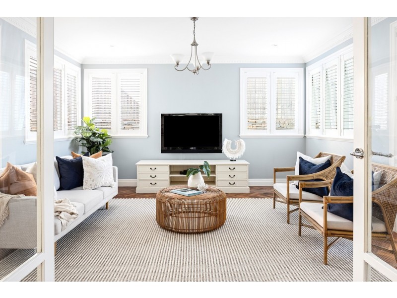 89 Newman Avenue, Camp Hill QLD 4152