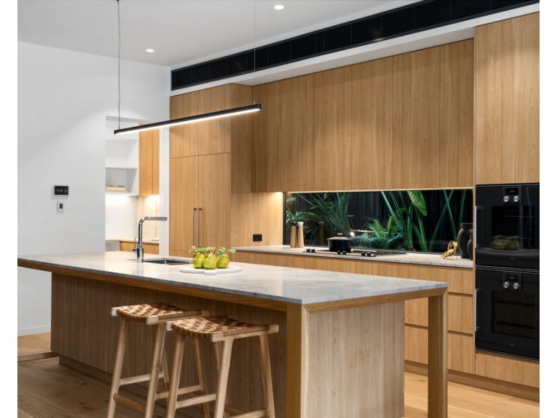 16 Walker Avenue, Teneriffe QLD 4005