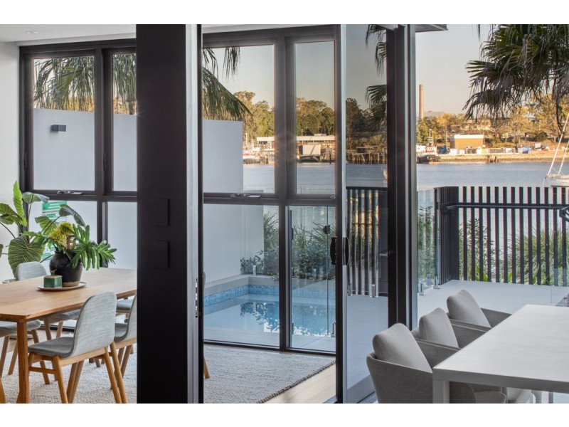 82 Parkside Circuit, Hamilton QLD 4007