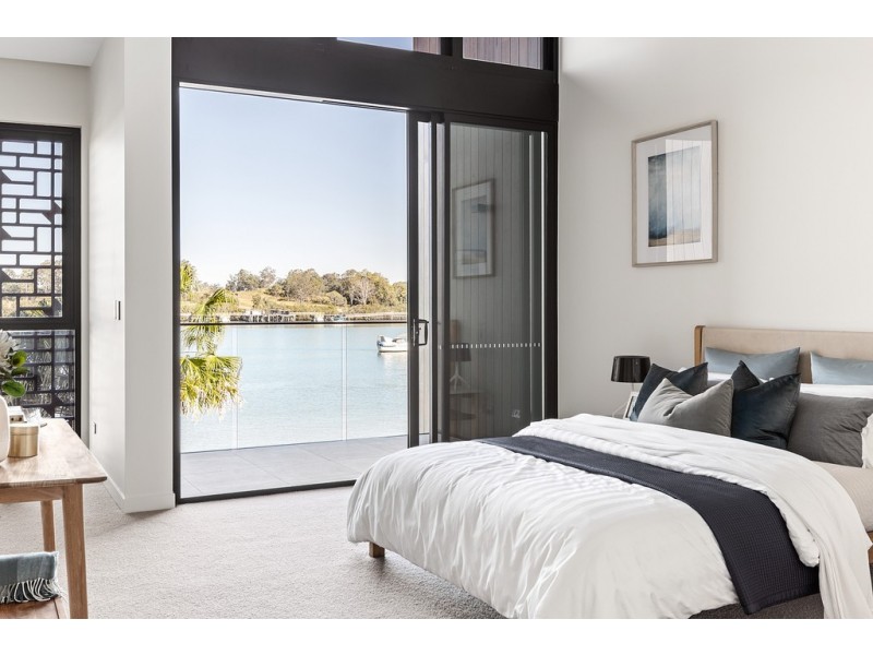 82 Parkside Circuit, Hamilton QLD 4007