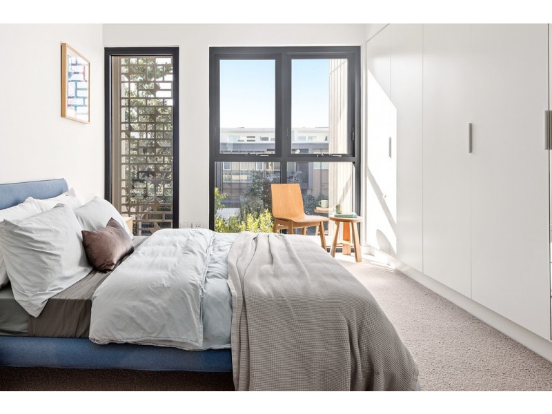 82 Parkside Circuit, Hamilton QLD 4007