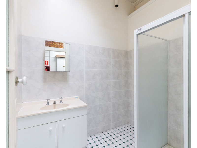 54 Broadway Street, Woolloongabba QLD 4102