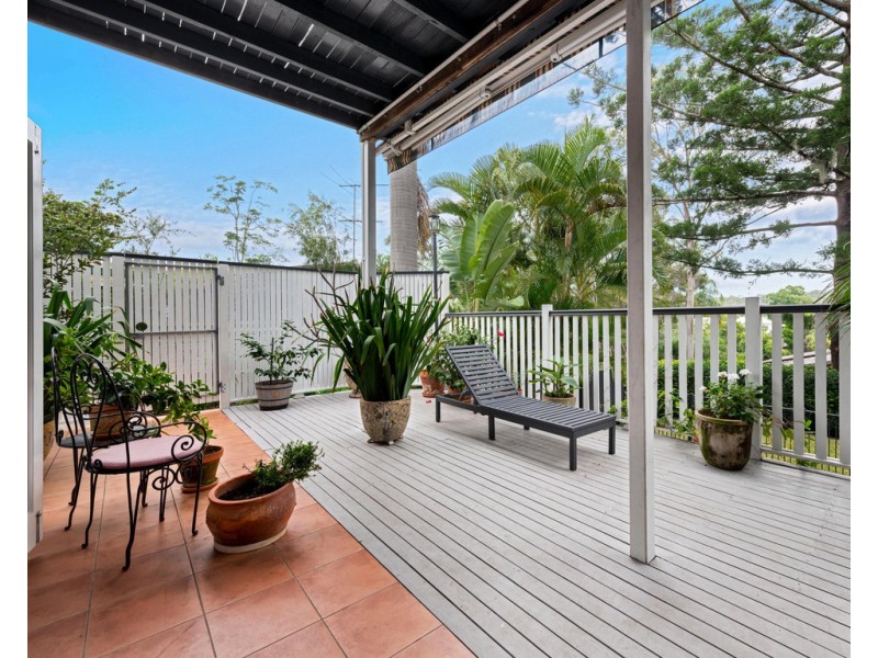 68 Hillsdon Road, Taringa QLD 4068