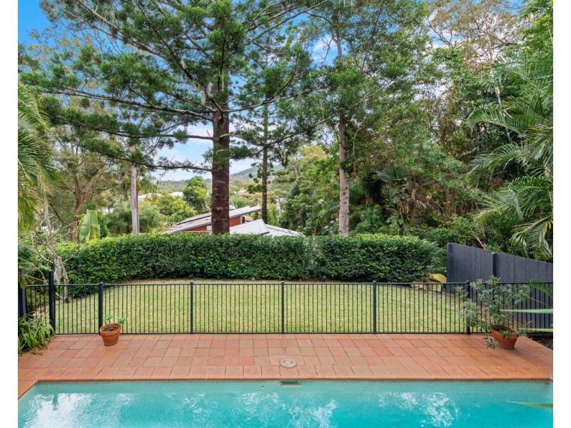 68 Hillsdon Road, Taringa QLD 4068