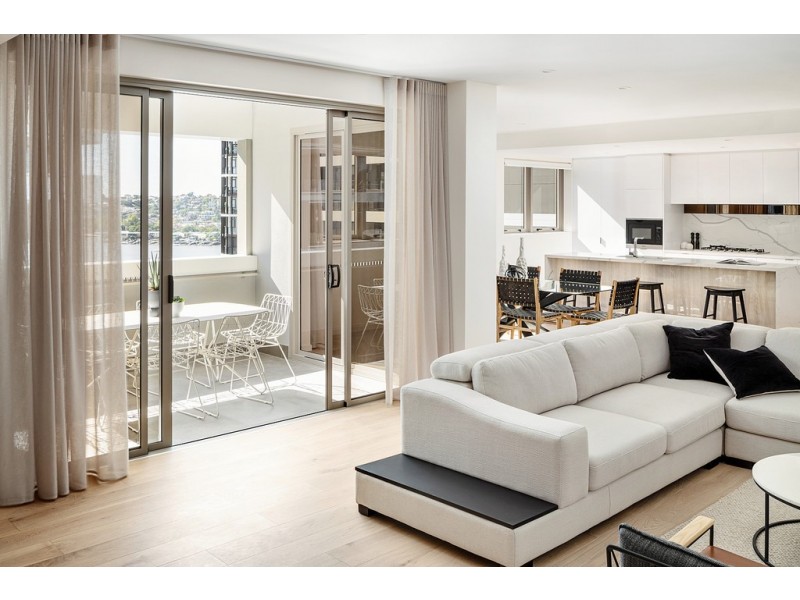 11002 / 17 Longland, Newstead QLD 4006