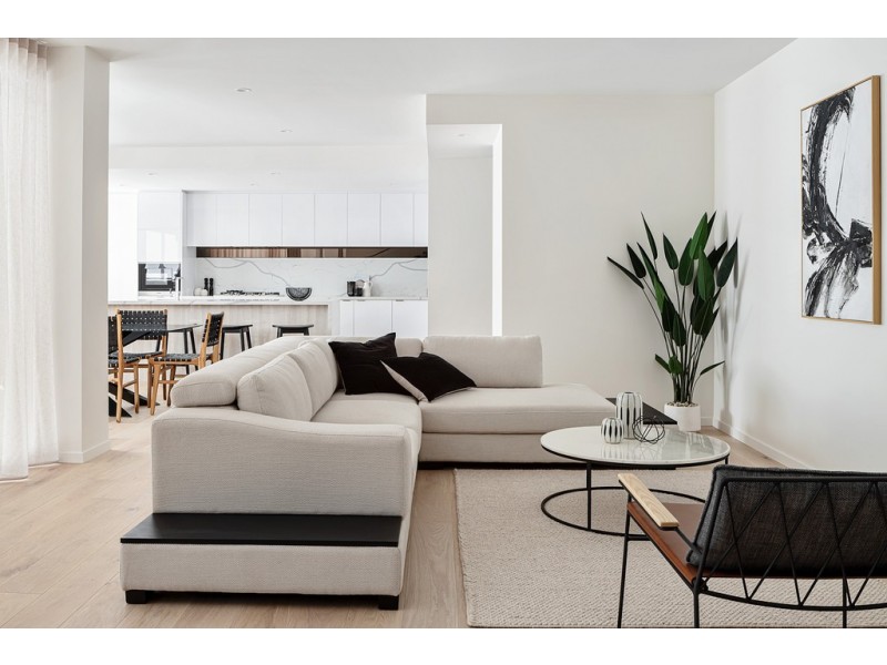 11002 / 17 Longland, Newstead QLD 4006