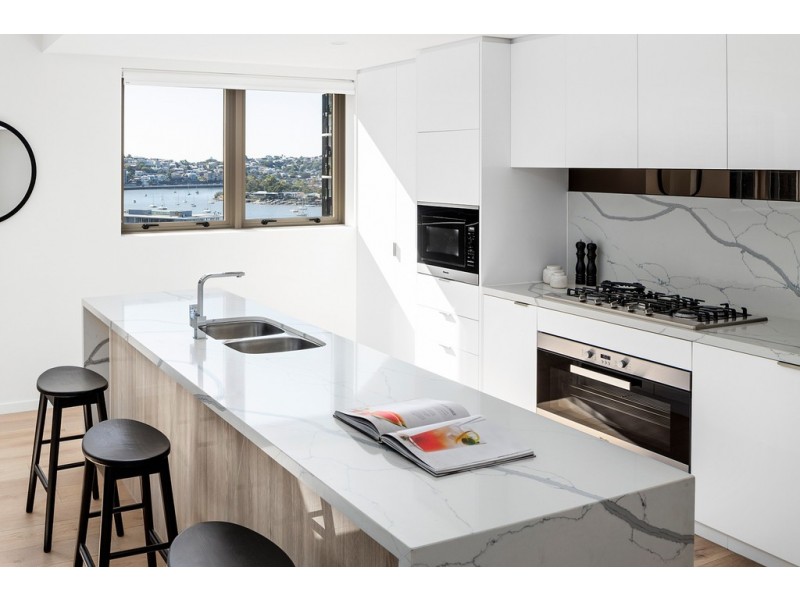 11002 / 17 Longland, Newstead QLD 4006