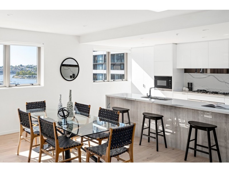 11002 / 17 Longland, Newstead QLD 4006