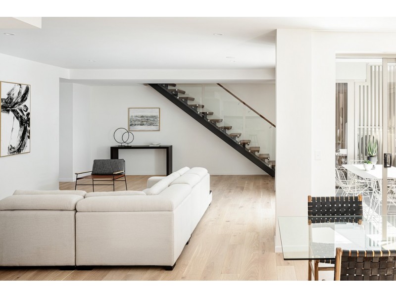 11002 / 17 Longland, Newstead QLD 4006