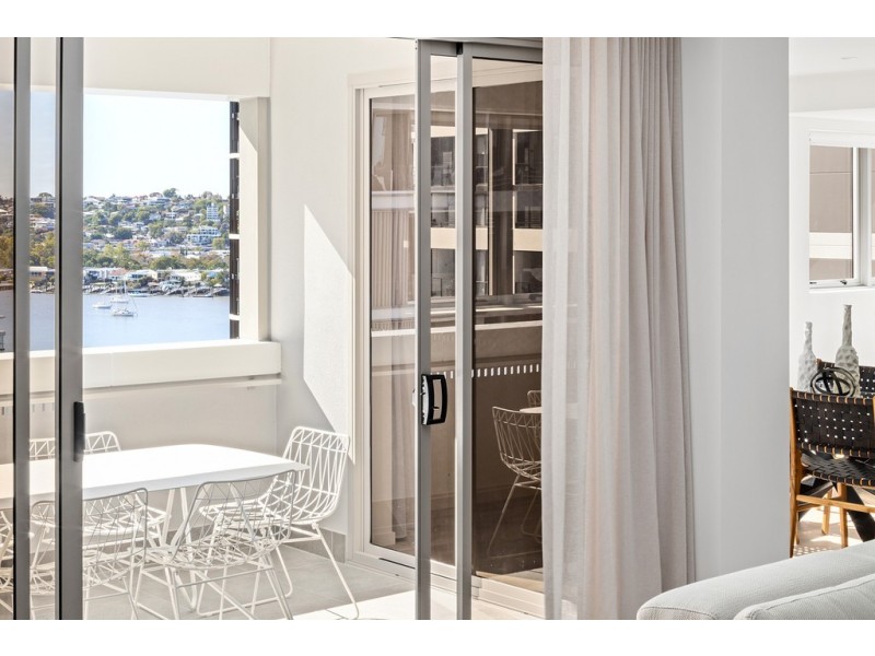 11002 / 17 Longland, Newstead QLD 4006