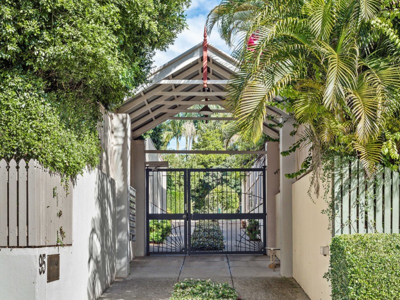 12/95 Coolibah Street, Bardon QLD 4065