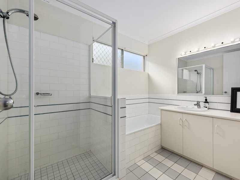 12/95 Coolibah Street, Bardon QLD 4065