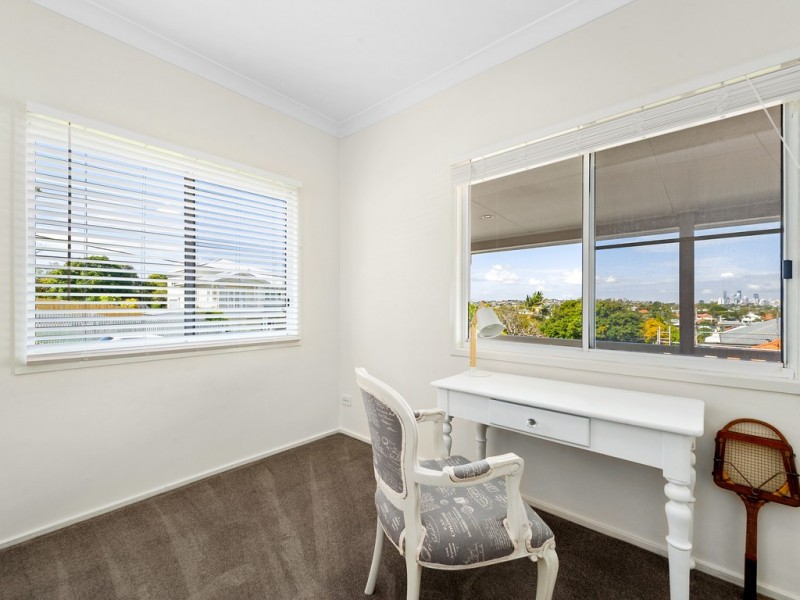 34 Westwood Street, Wavell Heights QLD 4012