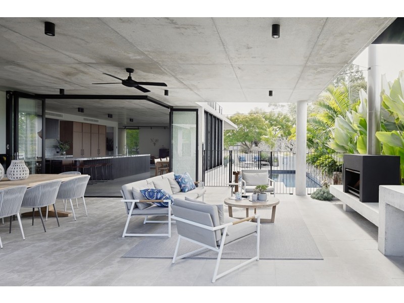 352 Brisbane Corso, Yeronga QLD 4104