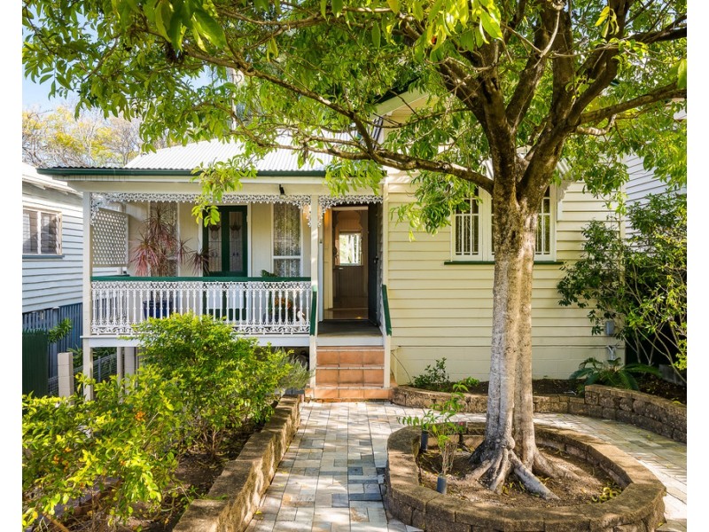 18 Thorne Street, Windsor QLD 4030