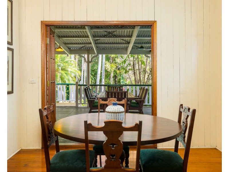 18 Thorne Street, Windsor QLD 4030