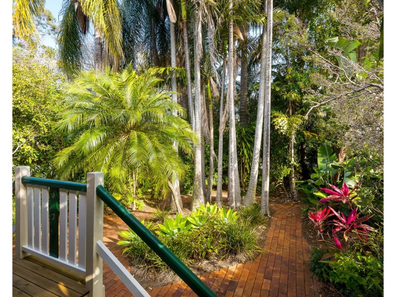 18 Thorne Street, Windsor QLD 4030