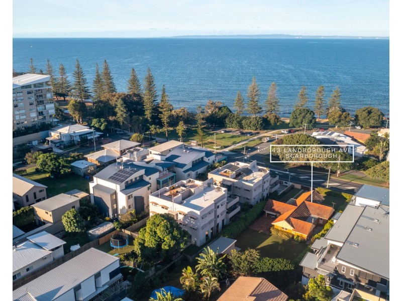 43 Landsborough Avenue, Scarborough QLD 4020