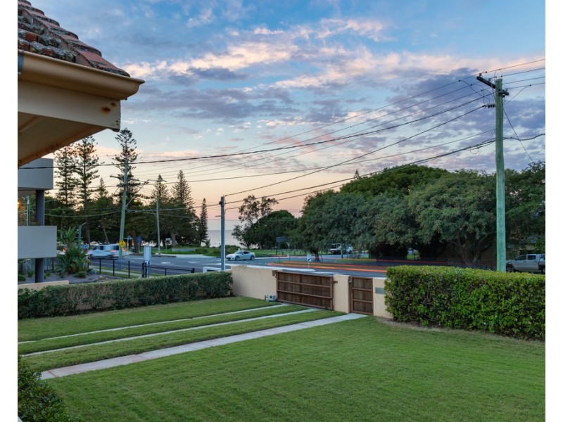 43 Landsborough Avenue, Scarborough QLD 4020