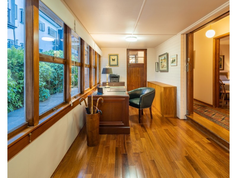 43 Landsborough Avenue, Scarborough QLD 4020
