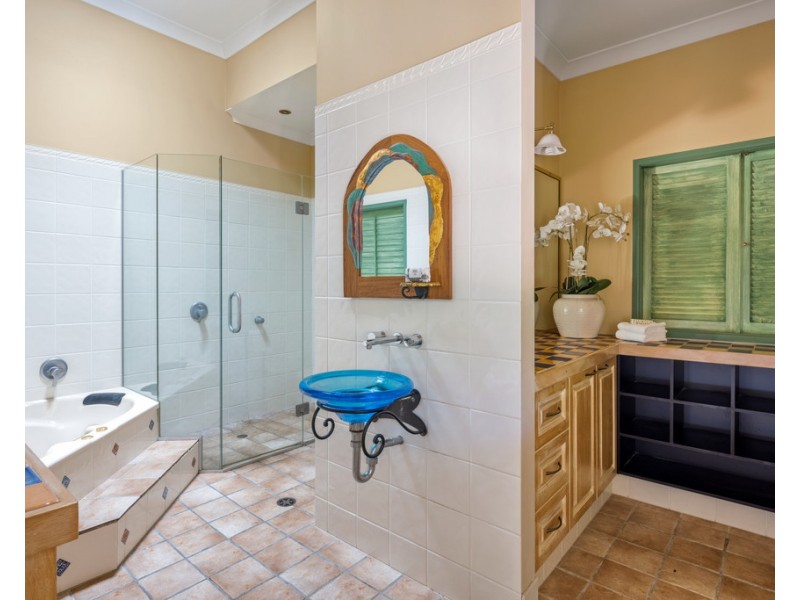 38 Mareeba Road, Ashgrove QLD 4060