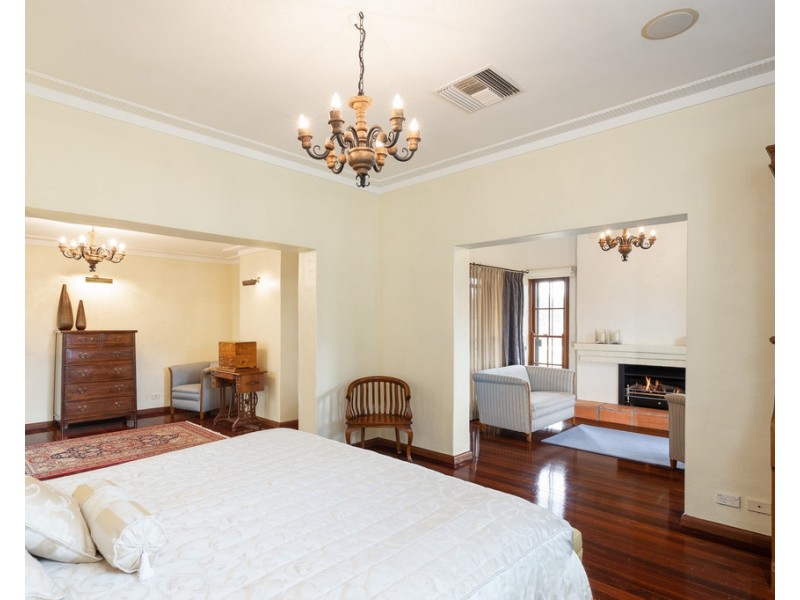 55 Beresford Terrace, Coorparoo QLD 4151