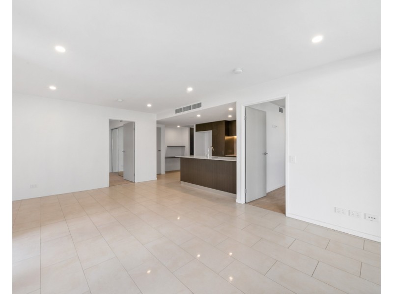 204/125 Station Road, Indooroopilly QLD 4068